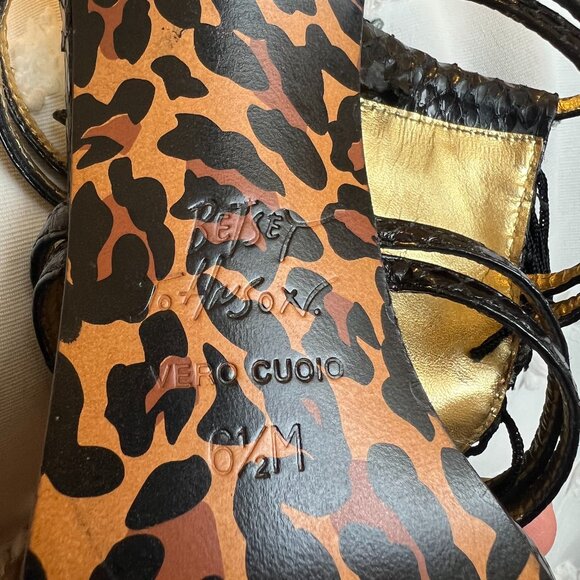 Betsy Johnson Vero Cuoio Soles Black & Gold Fringed Strappy Heels SIZE 6.5 M - Picture 4 of 12